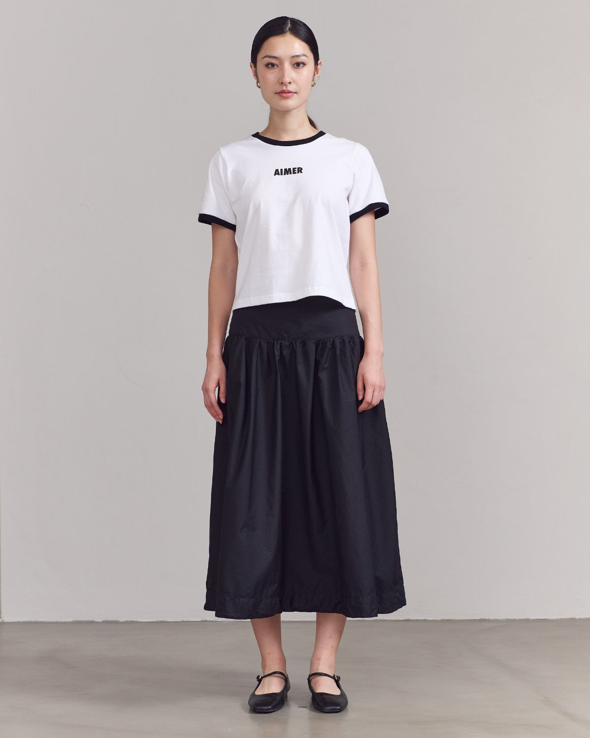 AIMER - Classic Contrast Ribbed T-Shirt in Black