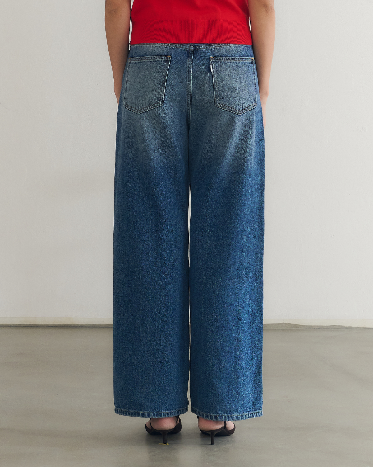AIMER - 90s Baggy Jeans in Vintage Wash