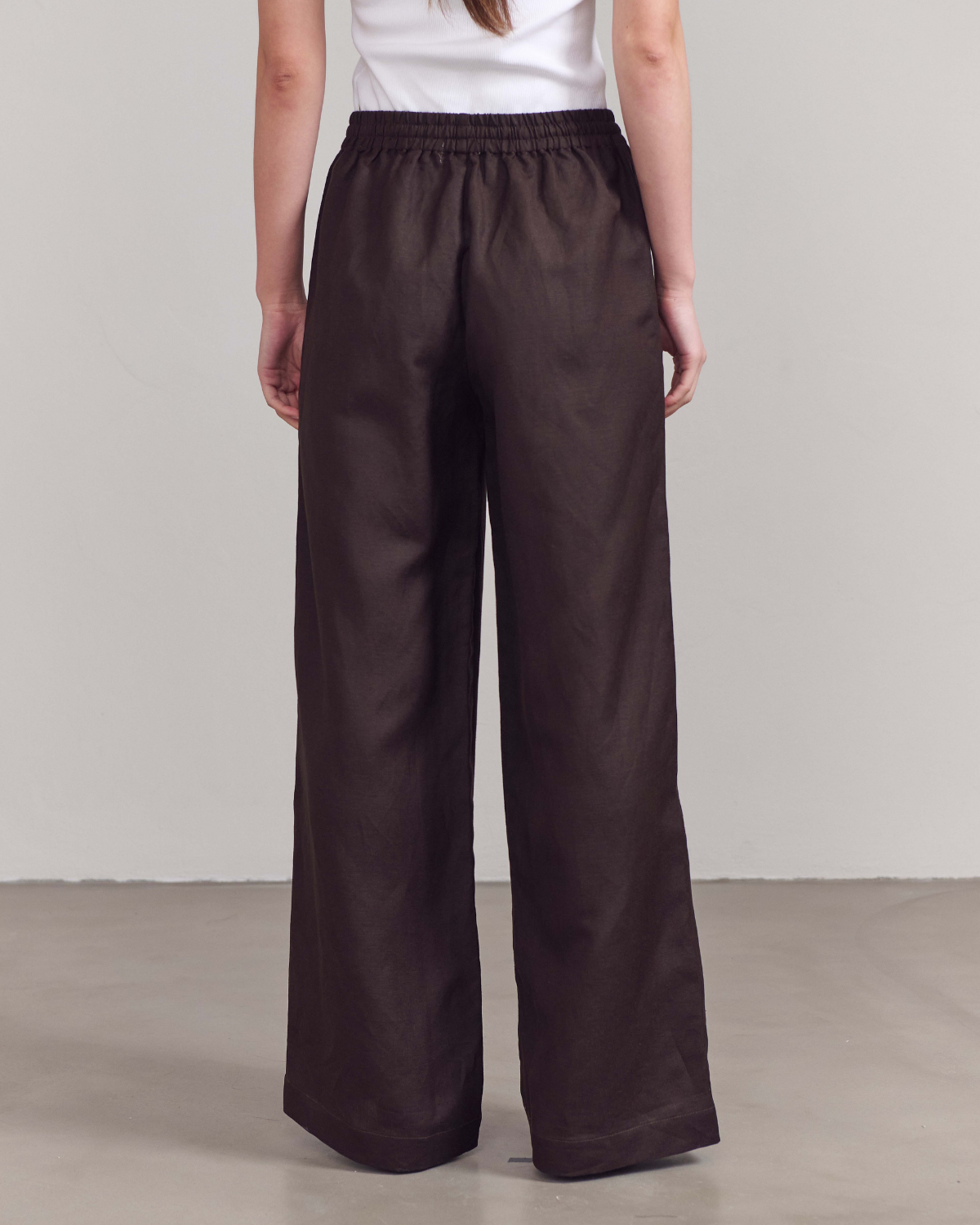 SS25 Lin et Lumière - Wide Leg Trousers in Dark Brown Linen