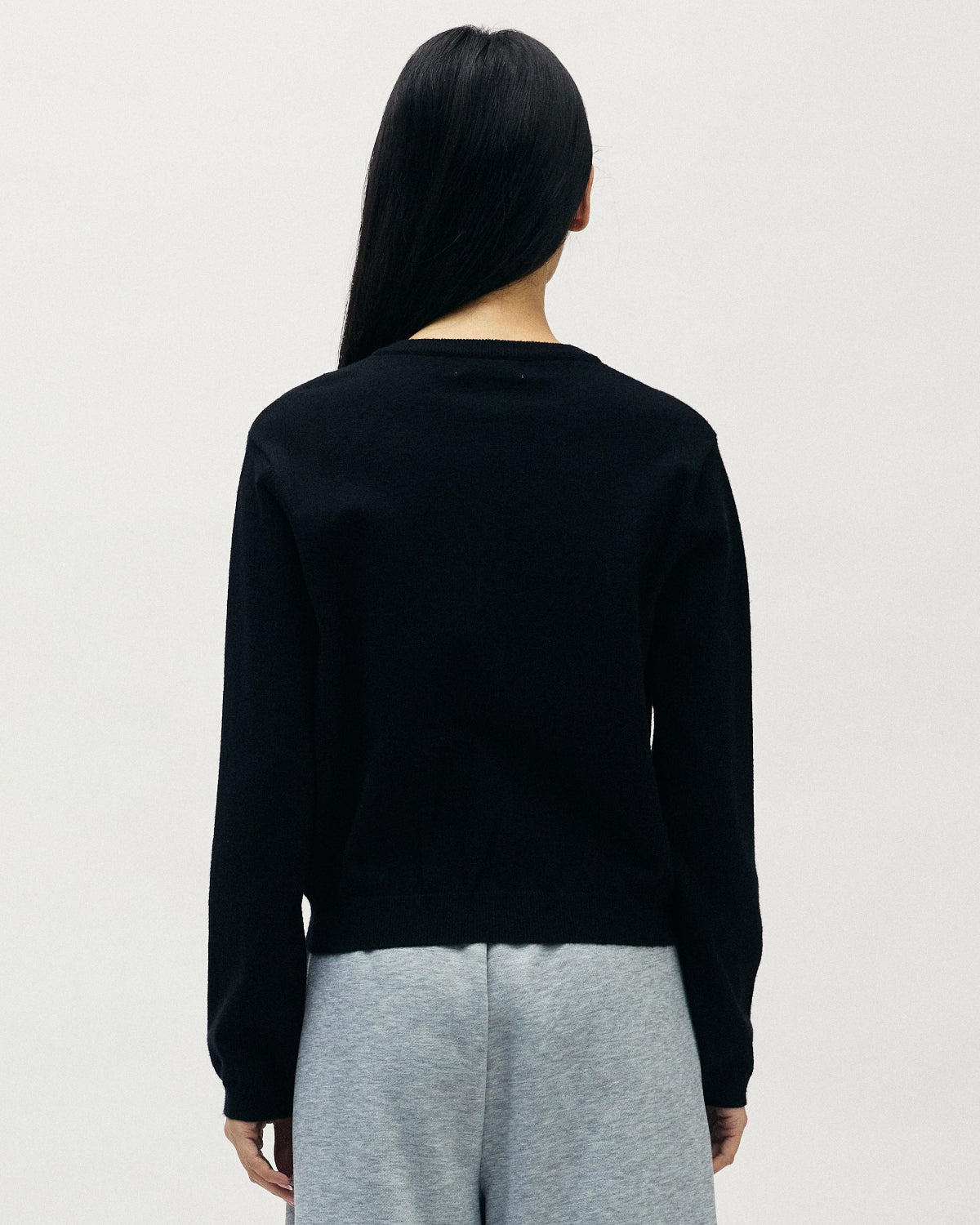AIMER - Essential Cardigan in Black