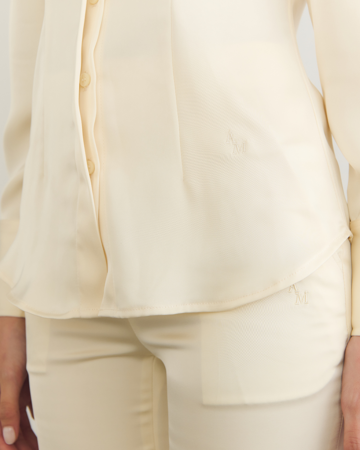 SS25 Day To Night Edition - Classic Slim Fit Shirt in Ivory Satin