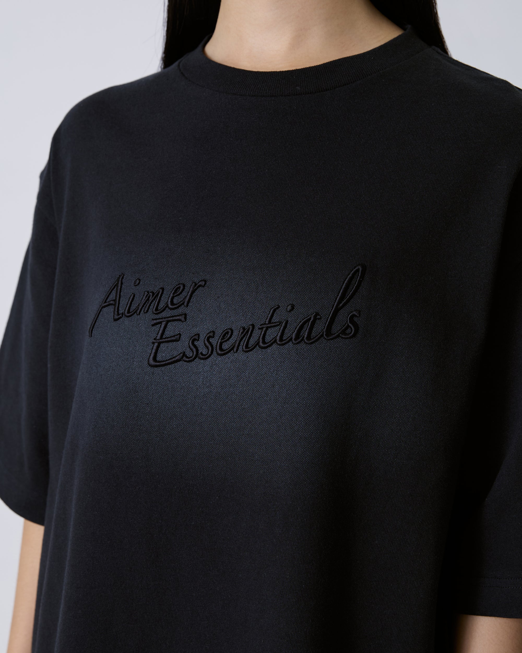 Jungle Urbaine - AIMER Essential Embroidery T-Shirt in Faded Black