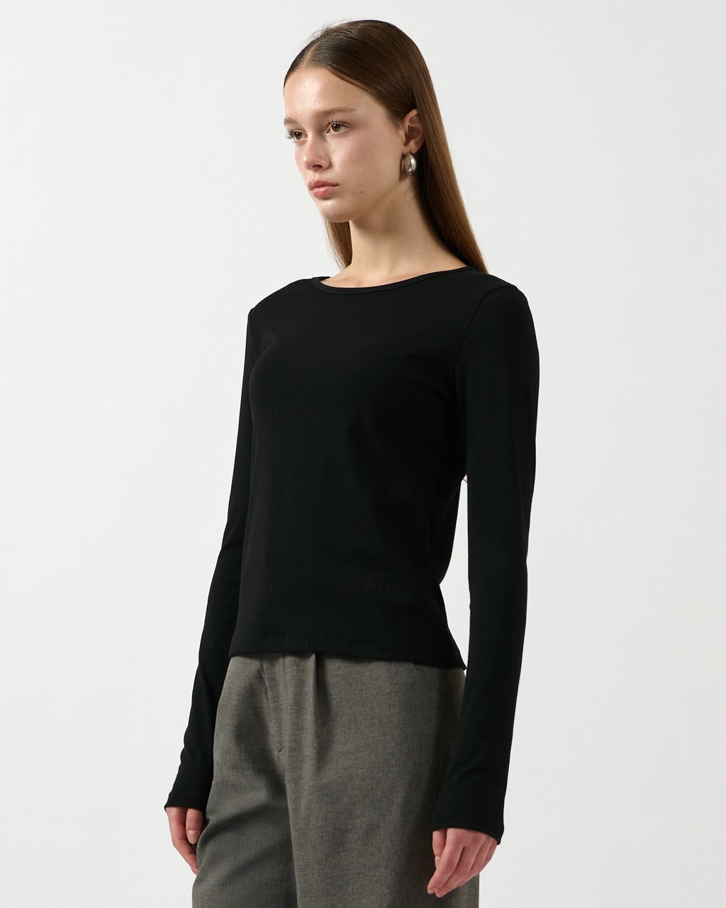 AIMER Core Essential - Classic Long Sleeve T-Shirt in Black