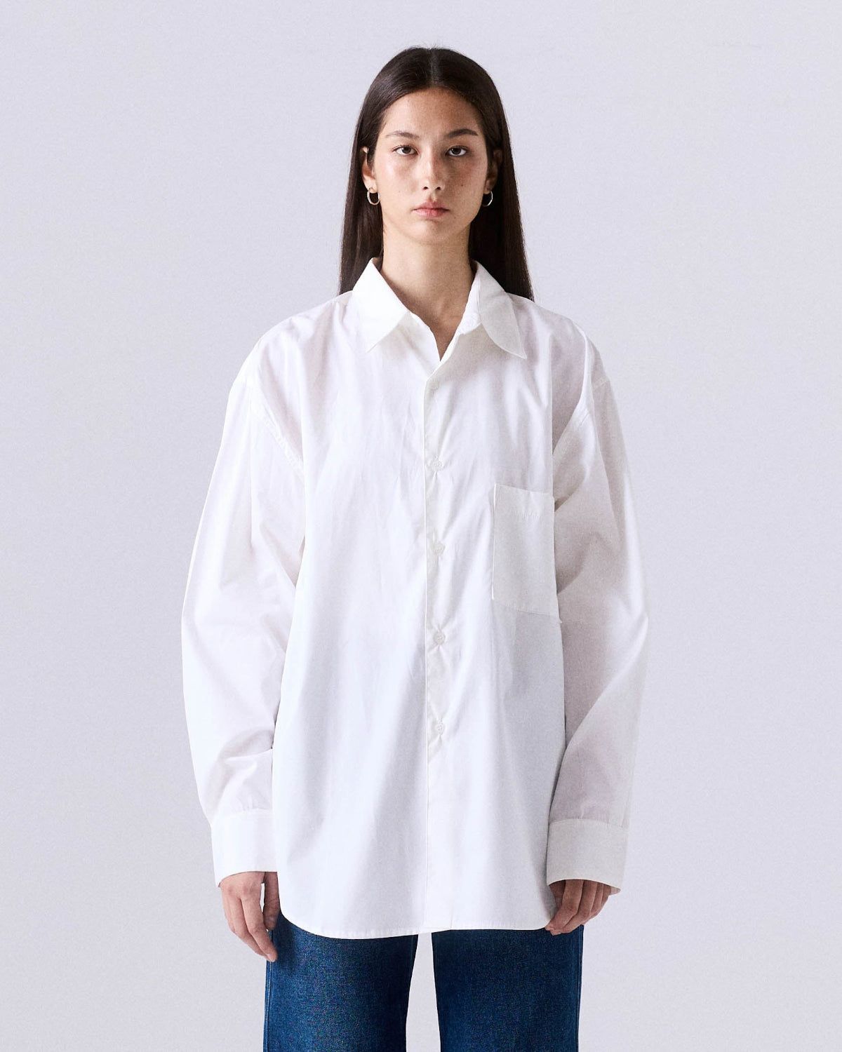 AIMER - Essential Oversized Shirt in White