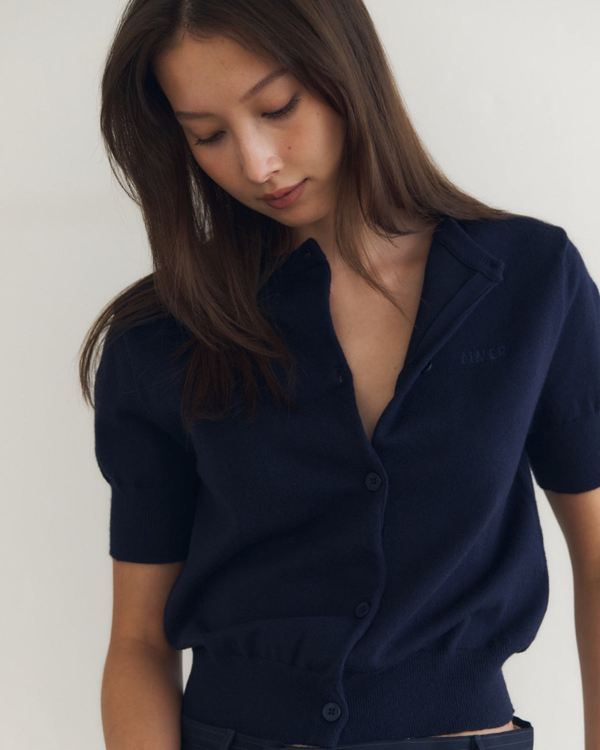 AIMER - Essential Cardigan Short Sleeve in Navy