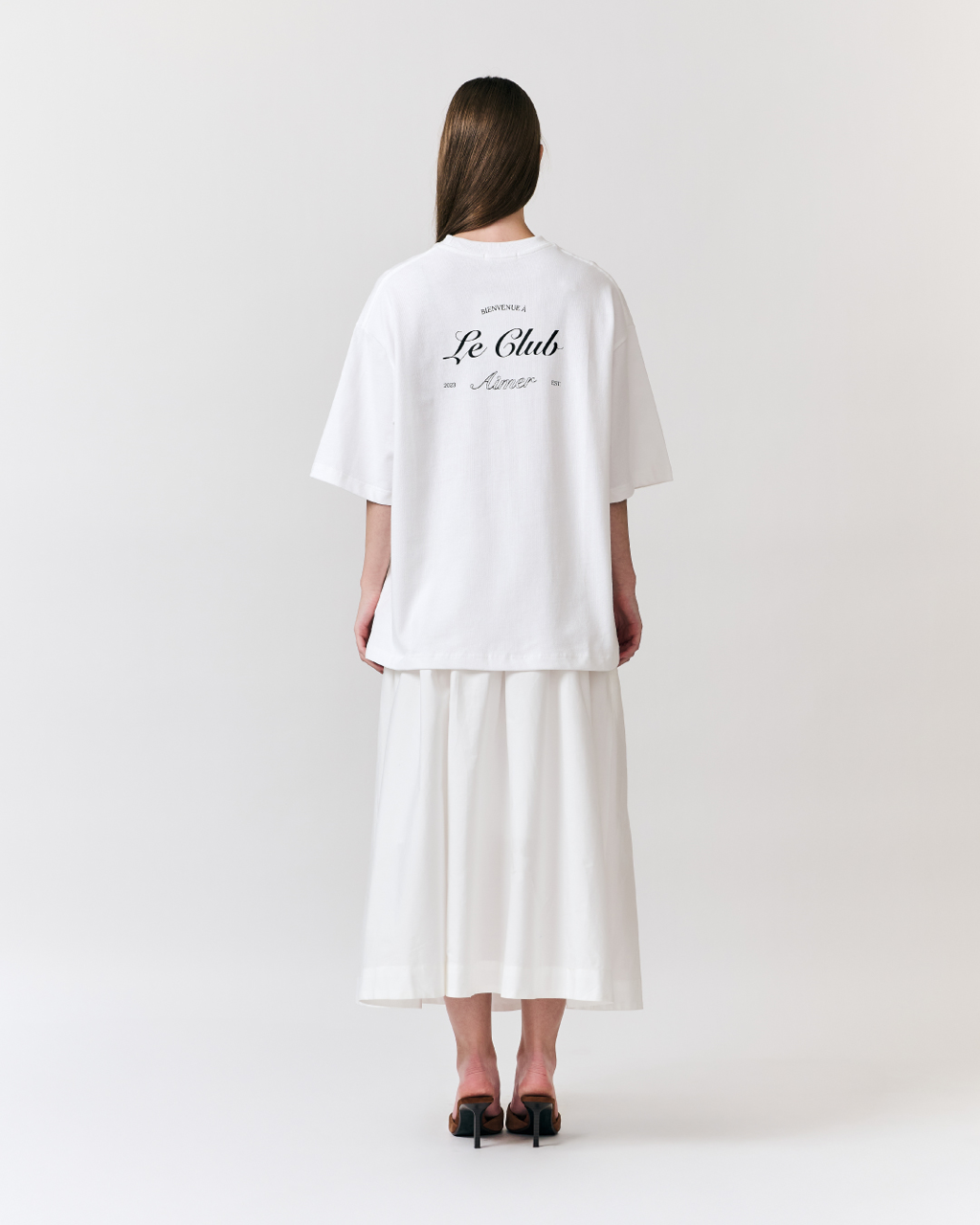 Été Parisien - Le Club Oversized T-Shirt in White