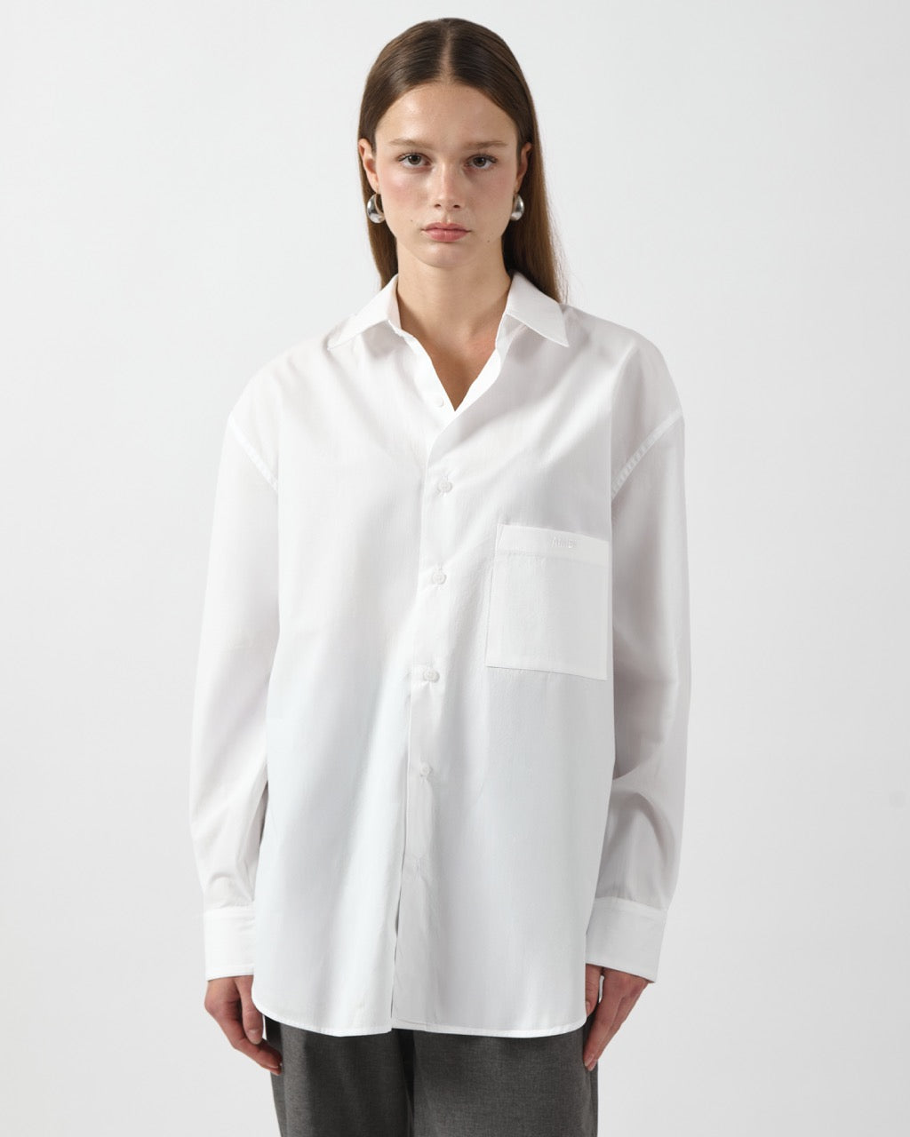 AIMER Core Essential - Oversized Shirt in White Poplin
