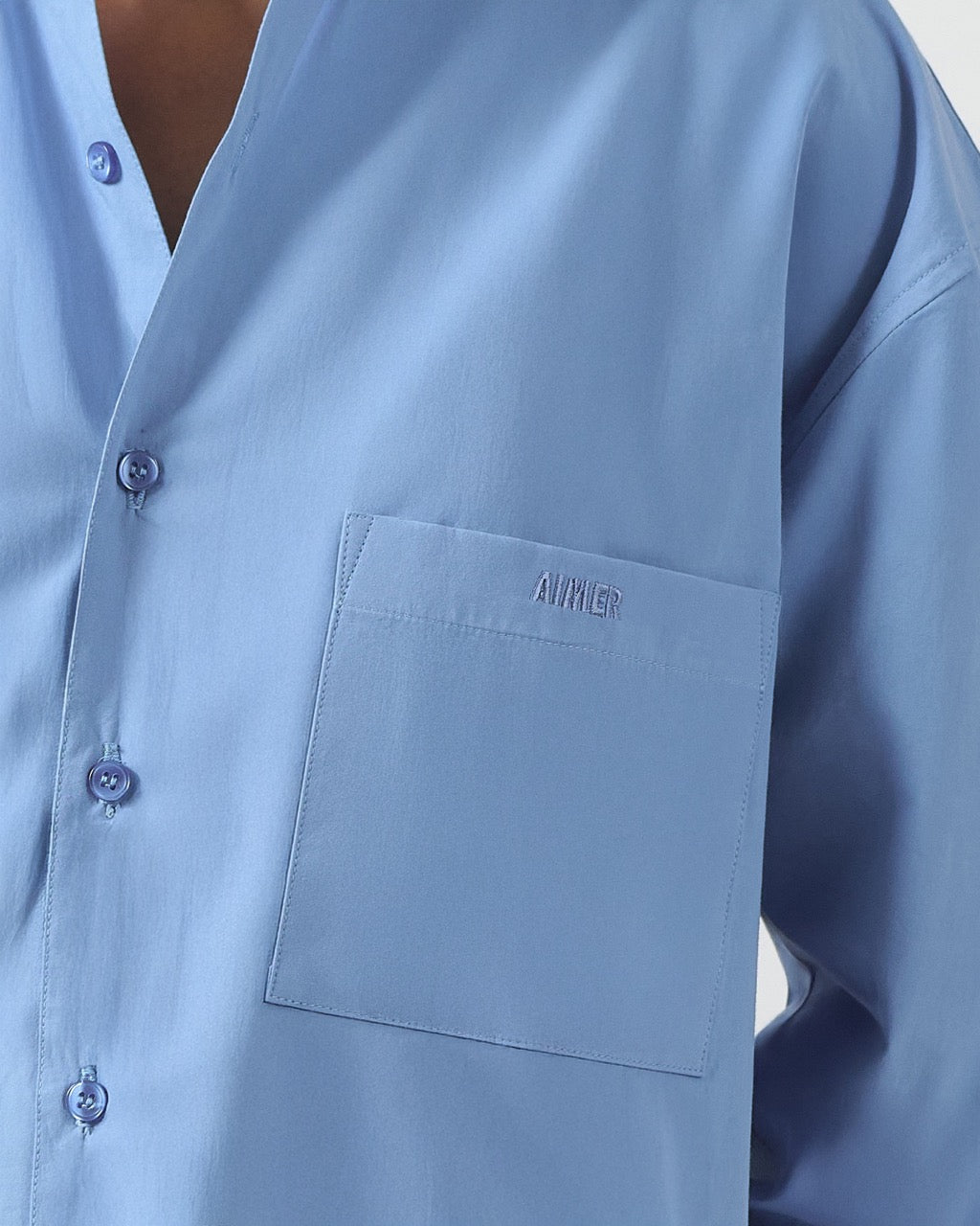 AIMER Core Essential - Oversized Shirt in Blue Poplin