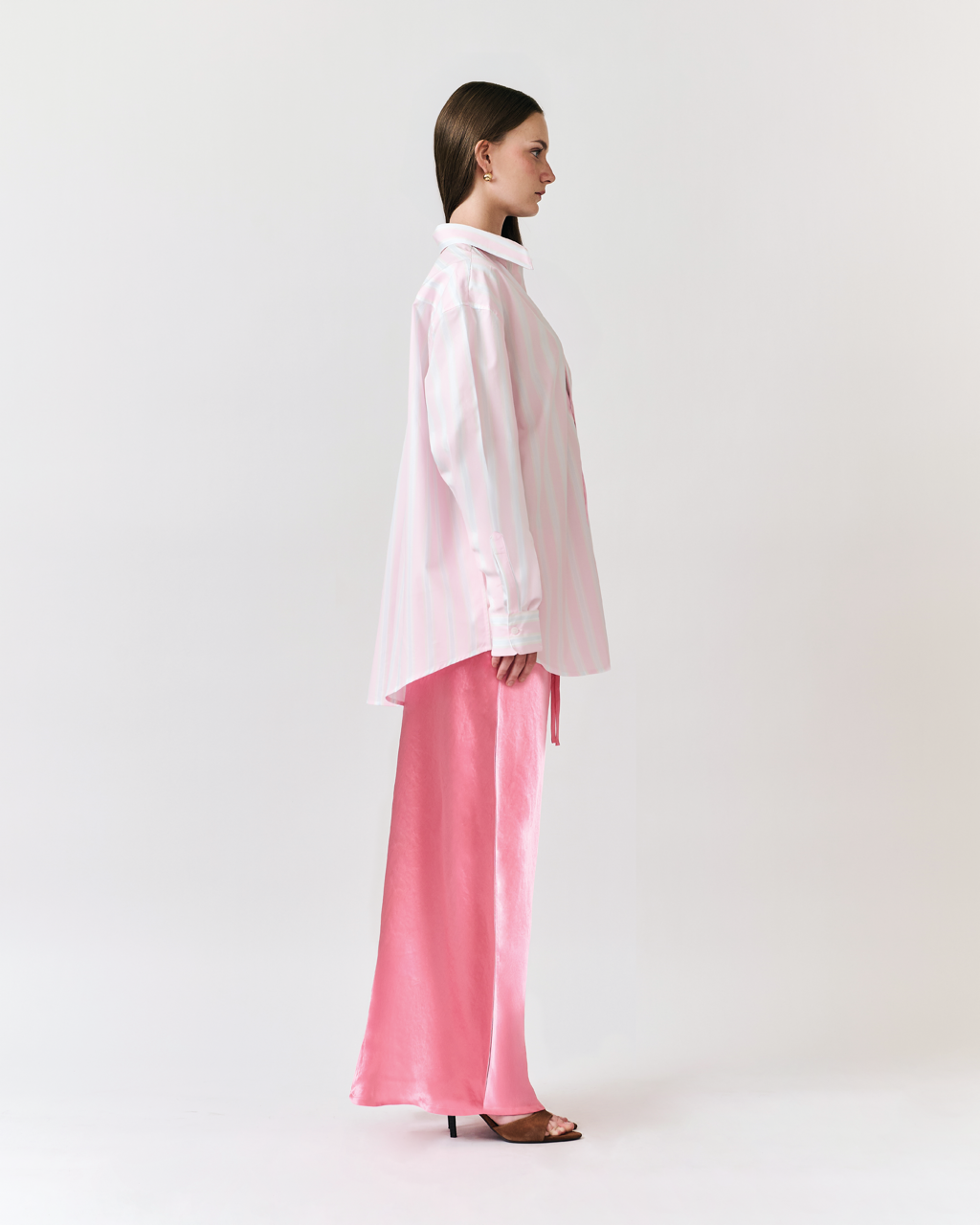 Été Parisien - Essential Oversized Shirt in Baby Pink Light Blue Stripe