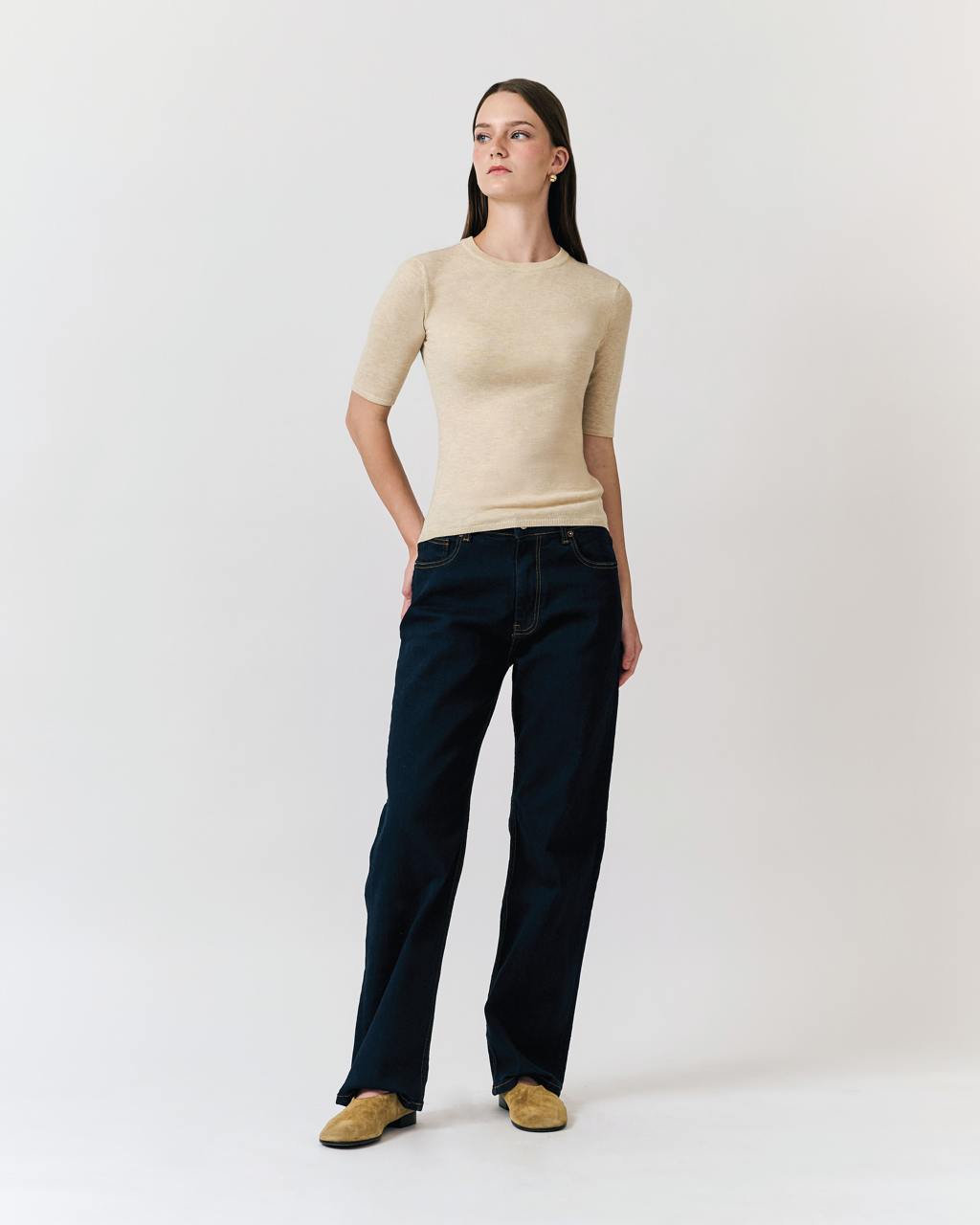 Été Parisien - Slim Knitted Cashmere Top in Beige