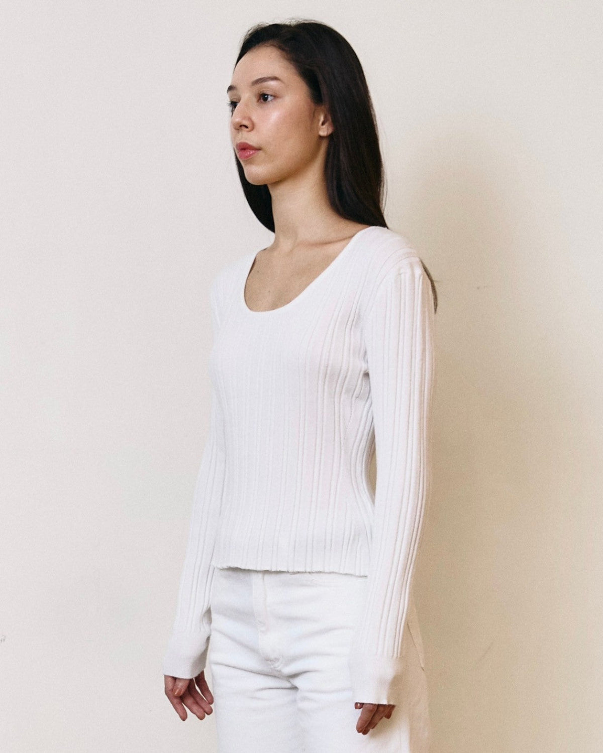 AIMER - U-Neck Long Sleeve Top in White Knit