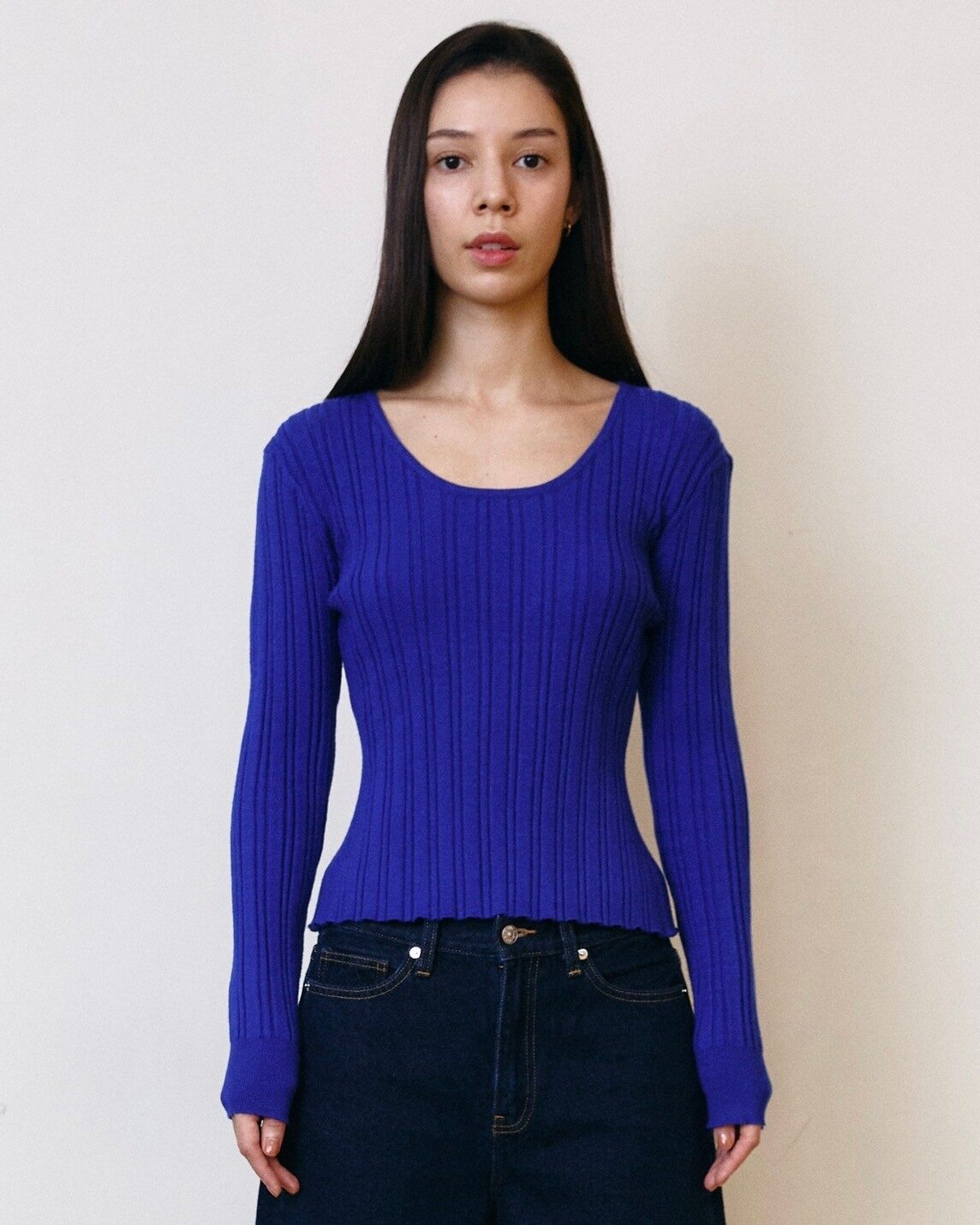 U-Neck Long Sleeve Top