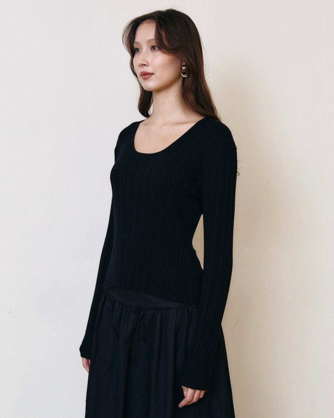 U-Neck Long Sleeve Top