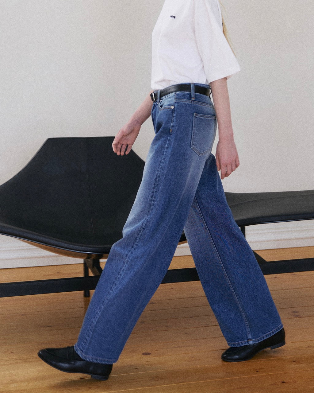 AIMER - 90s Baggy Jeans in Blue Vintage Wash
